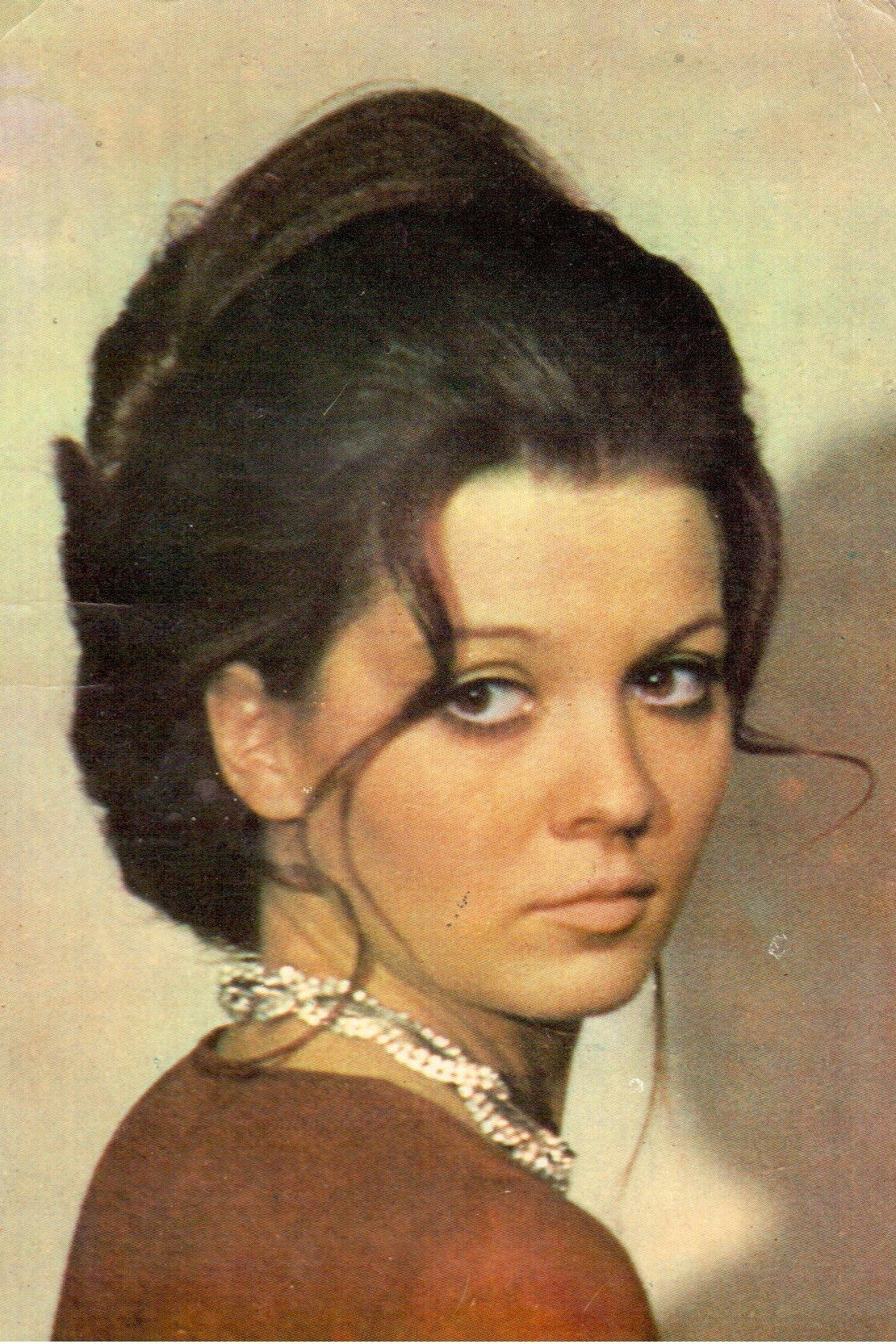 Irina Gărdescu as Anca in The Romanian Musketeer