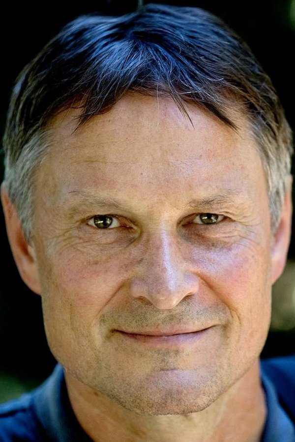 Claus Meyer as Judge in Min idé - vores mission