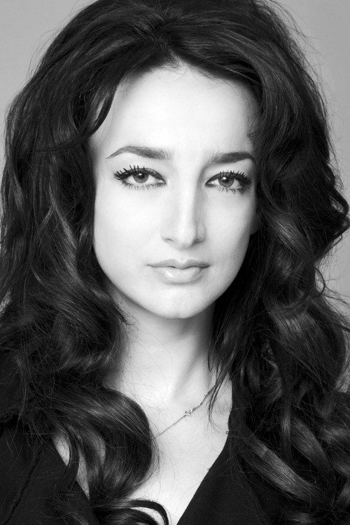 Desislava Tenekedjieva as Lucia in Eyes of Crystal
