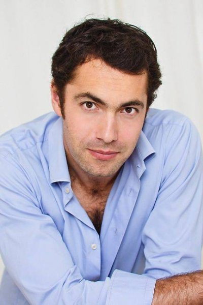 Cédric Ben Abdallah as Stéphane Blanc in Price Of Parenting