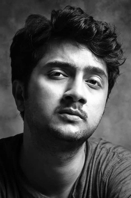 Yogesh Sohoni as Anand "Aandya" in Gondhal