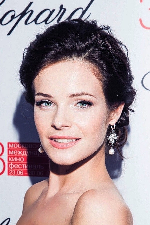 Анна Пескова as Olga in The Pilot: A Battle for Survival
