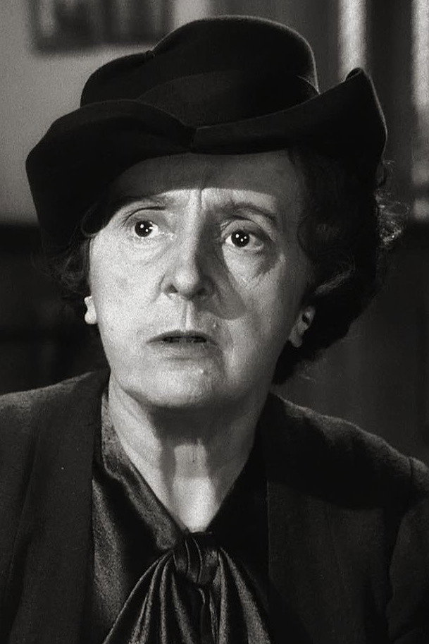 Margaret Wycherly as Miss Drumm in Johnny Angel