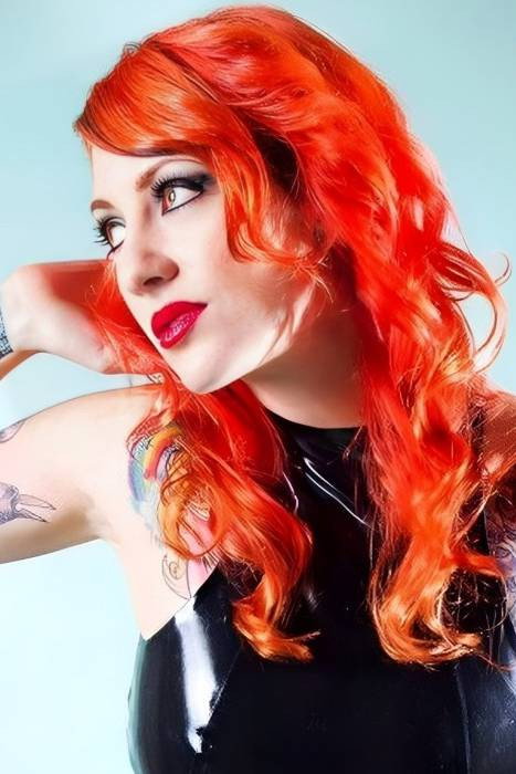 Scarlett Storm as Maiden #4 in Scienceless Fiction