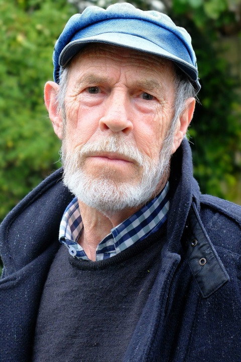 Peter Vere-Jones as Alien Leader (voice) in Bad Taste