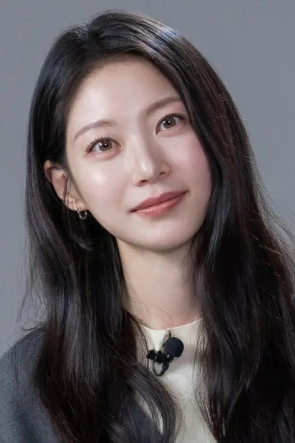 공승연 as Eun Yi-Soo in My Shy Boss