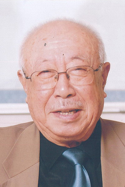 Liu Jiang as 莫老爷 in A Long Journey