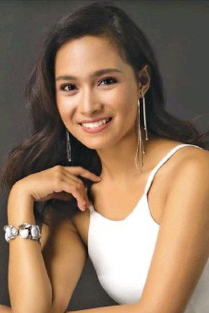 Elora Españo as Happy Santos in Carpool