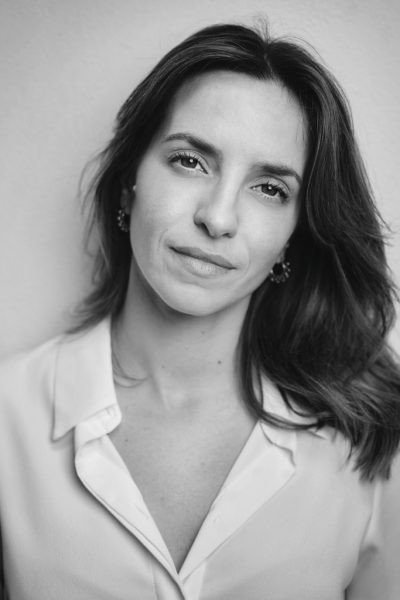 Madalena Graça as Tia Rosa in A Family Stain