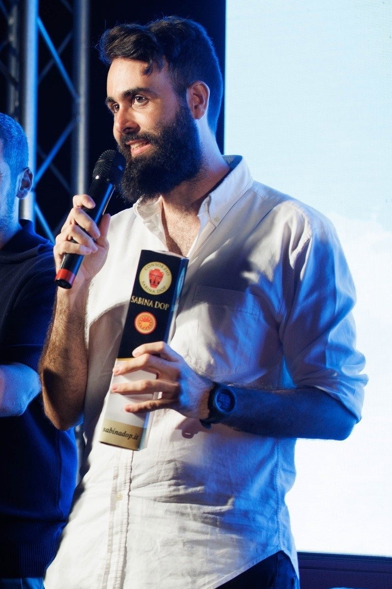 Lorenzo Luzi as Borghese 1 in Altrove