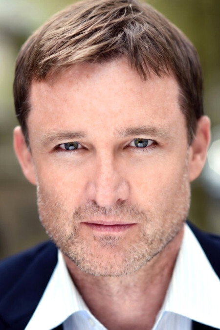 Peter Flemming as Roy in The Last Stop
