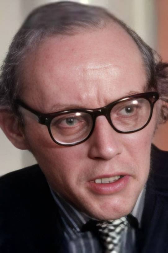 Harding Harrison as Francis B. Dobbs in The Bite