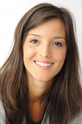 Amandine Hinnekens as Alessandra in Trentenaires