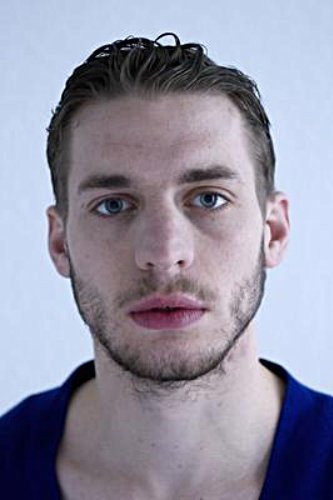 Damien Chapelle as Léon in Rose