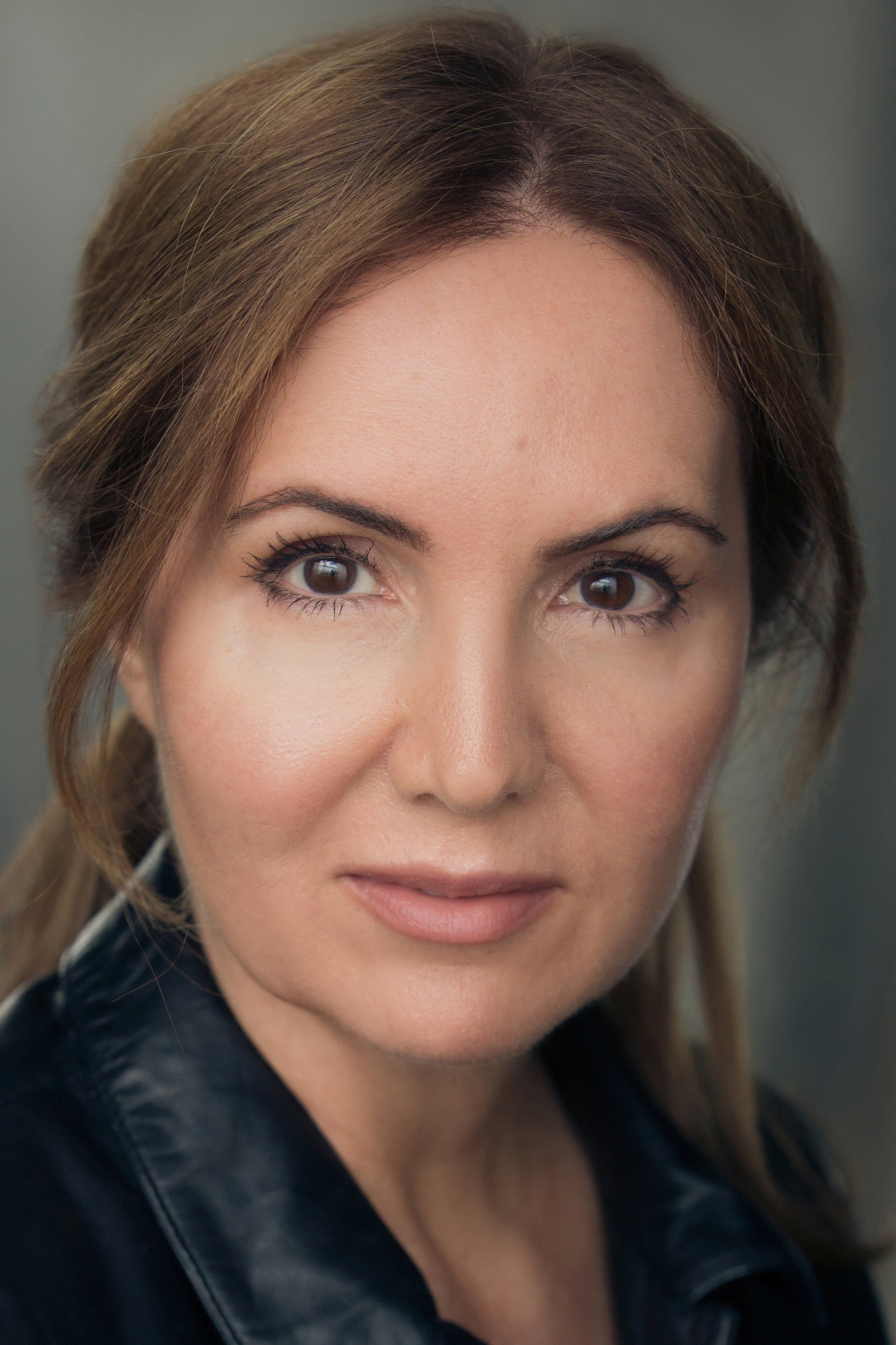 Amanda-Jade Tyler as Pauline in Blood in the Water
