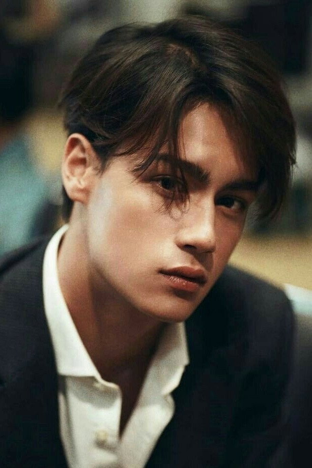 พาริส อินทรโกมาลย์สุต as Shin in Never Enough