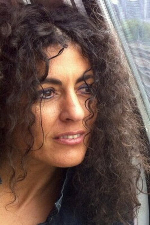 Regina Pessoa as (Vozes) in Christmas Stars