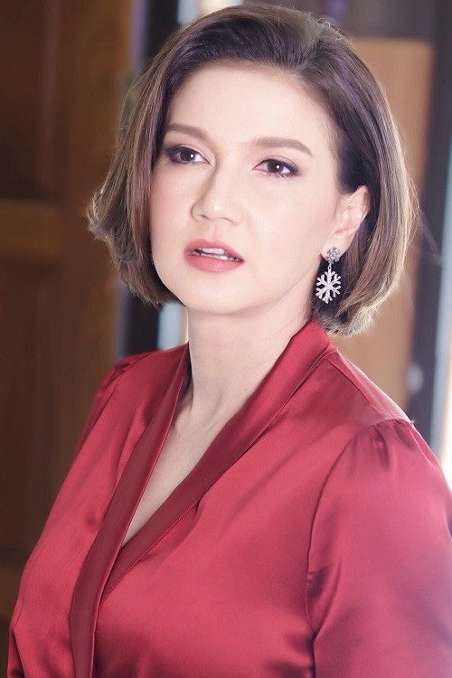 สิเรียม ภักดีดำรงค์ฤทธิ์ as 'Da' Sida Ritthinatkosol in Heart of Stone