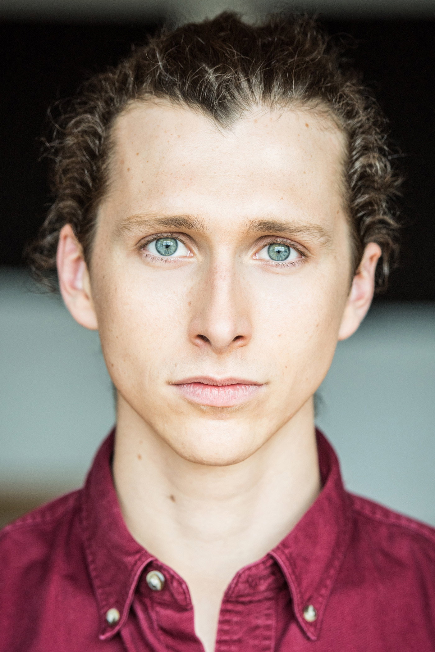 Félix-Antoine Cantin as Éric (Adulte) in Living at 100 Miles an Hour
