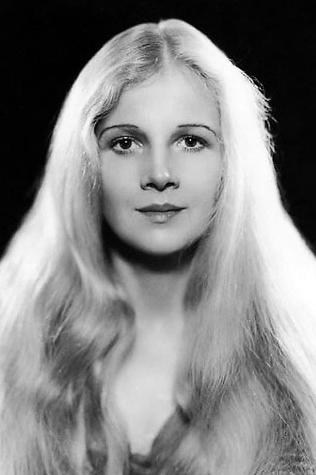 Ann Harding as Stella Masen in The Unknown Man