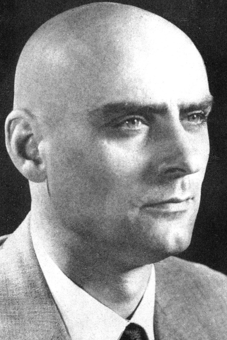 Giovanni Attanasio as Il barista in Thus Spoke Bellavista