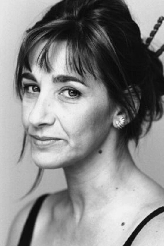 Alessandra Vanzi as Francesca in Lontano da dove