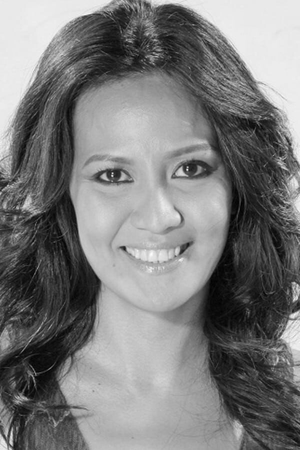 Olive Nieto as Sisa in Dagim