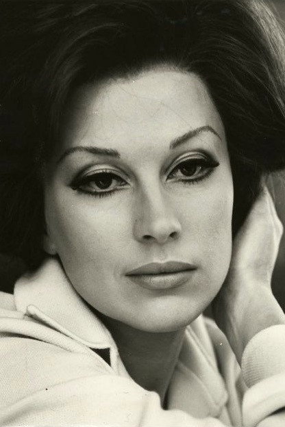 Anita Sanders as Paola's mother in That Malicious Age