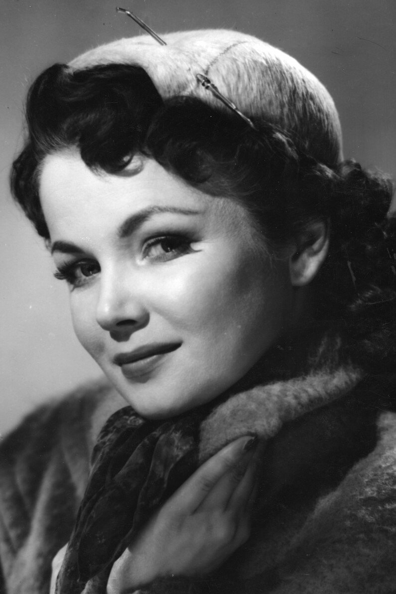 Sirkka-Liisa Wilén as Anneli in Darling