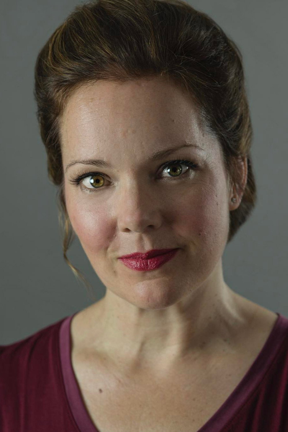Rivkah Raven Wood as Sarah Johnson in Frontier Guard