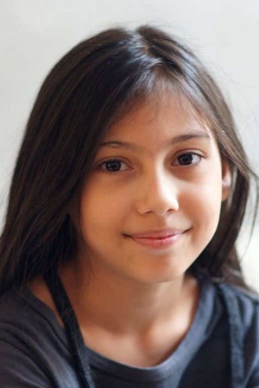 Asha Kenyeri Bermudez as Reina in The Night Comes for Us