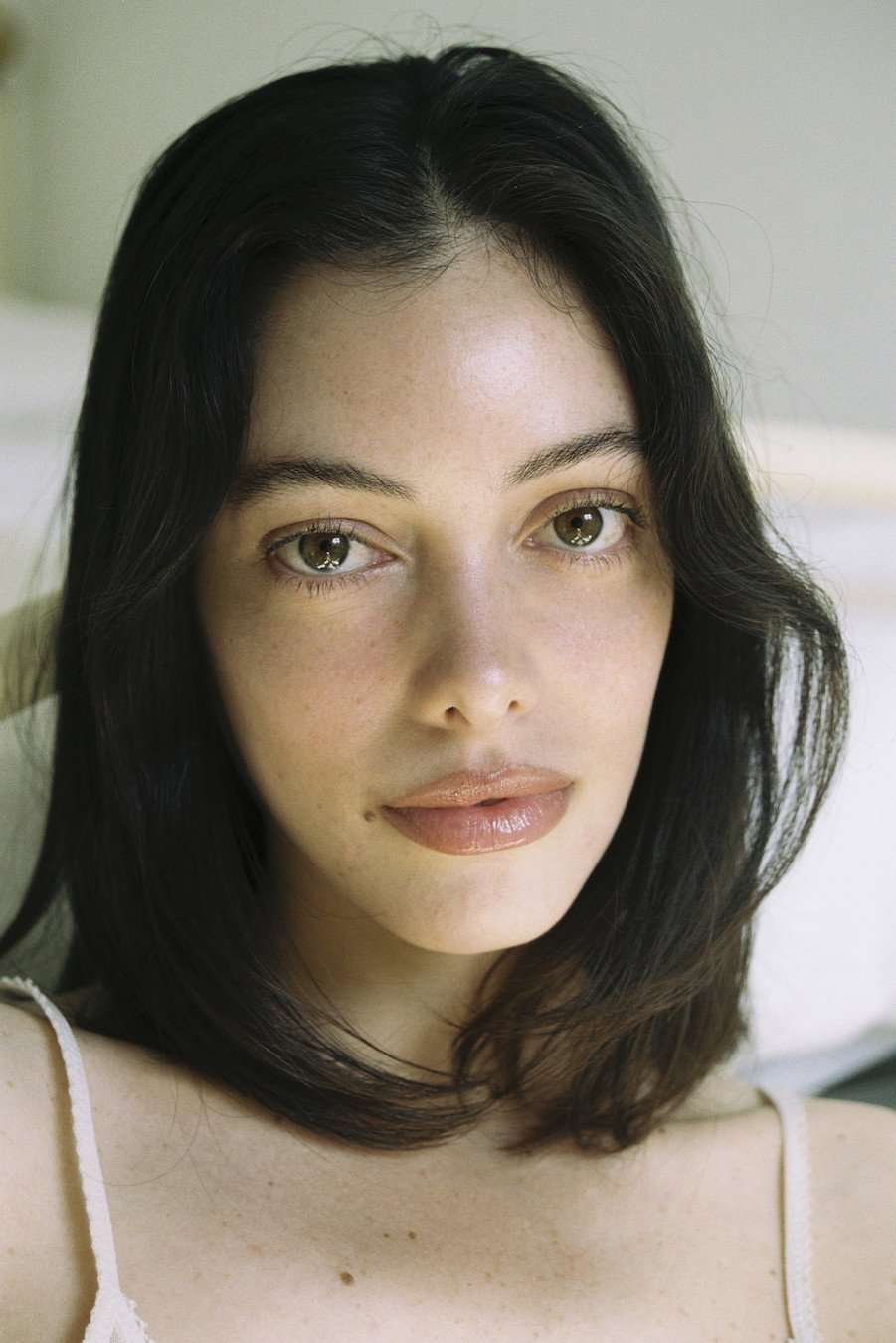 Marcela Jacobina as Mariana in Moço