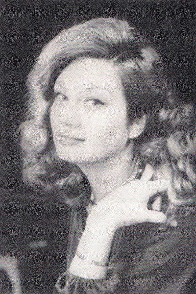 Mariella Petrescu as Păcălița in Păcală