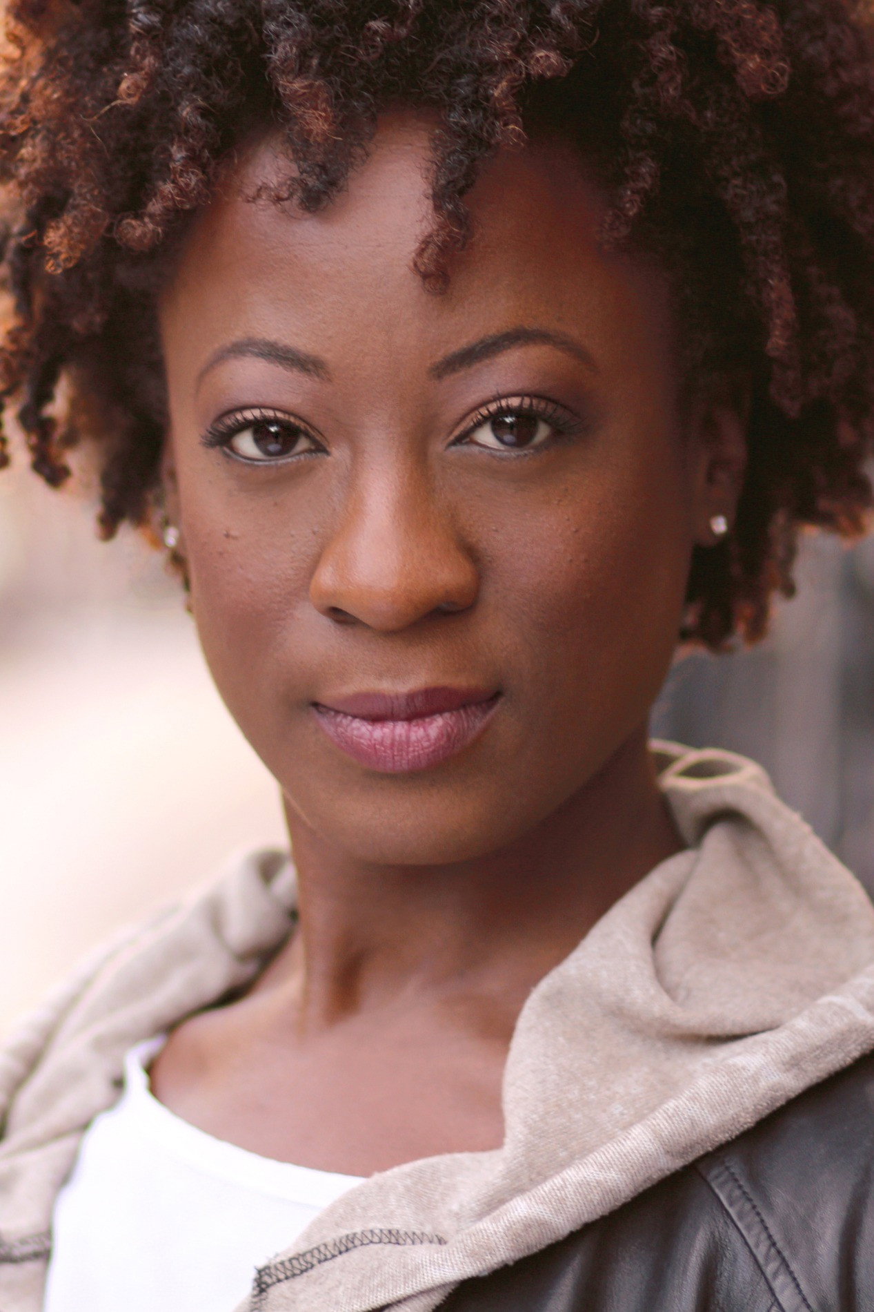 Daphne Gaines as Nurse in Memory Room
