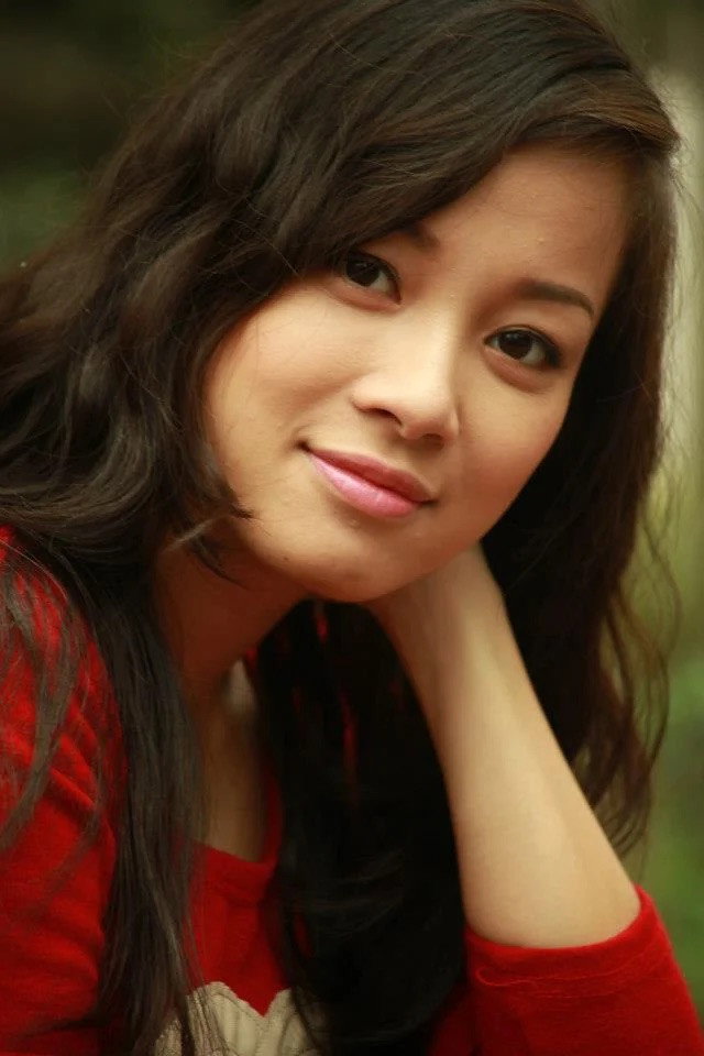 Minh Hương as Hoài in Zippo, mù tạt và em