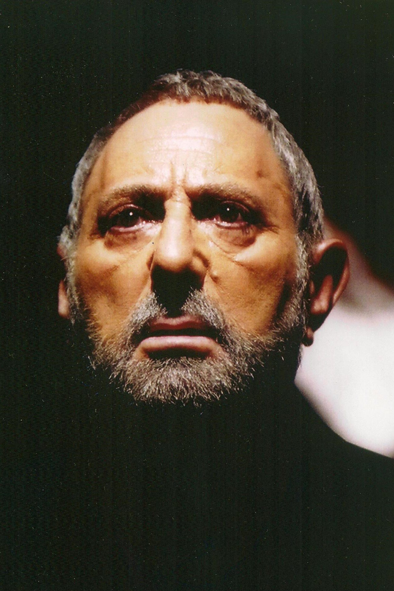 Santos Manuel as Ferreiro in Guerra do Mirandum