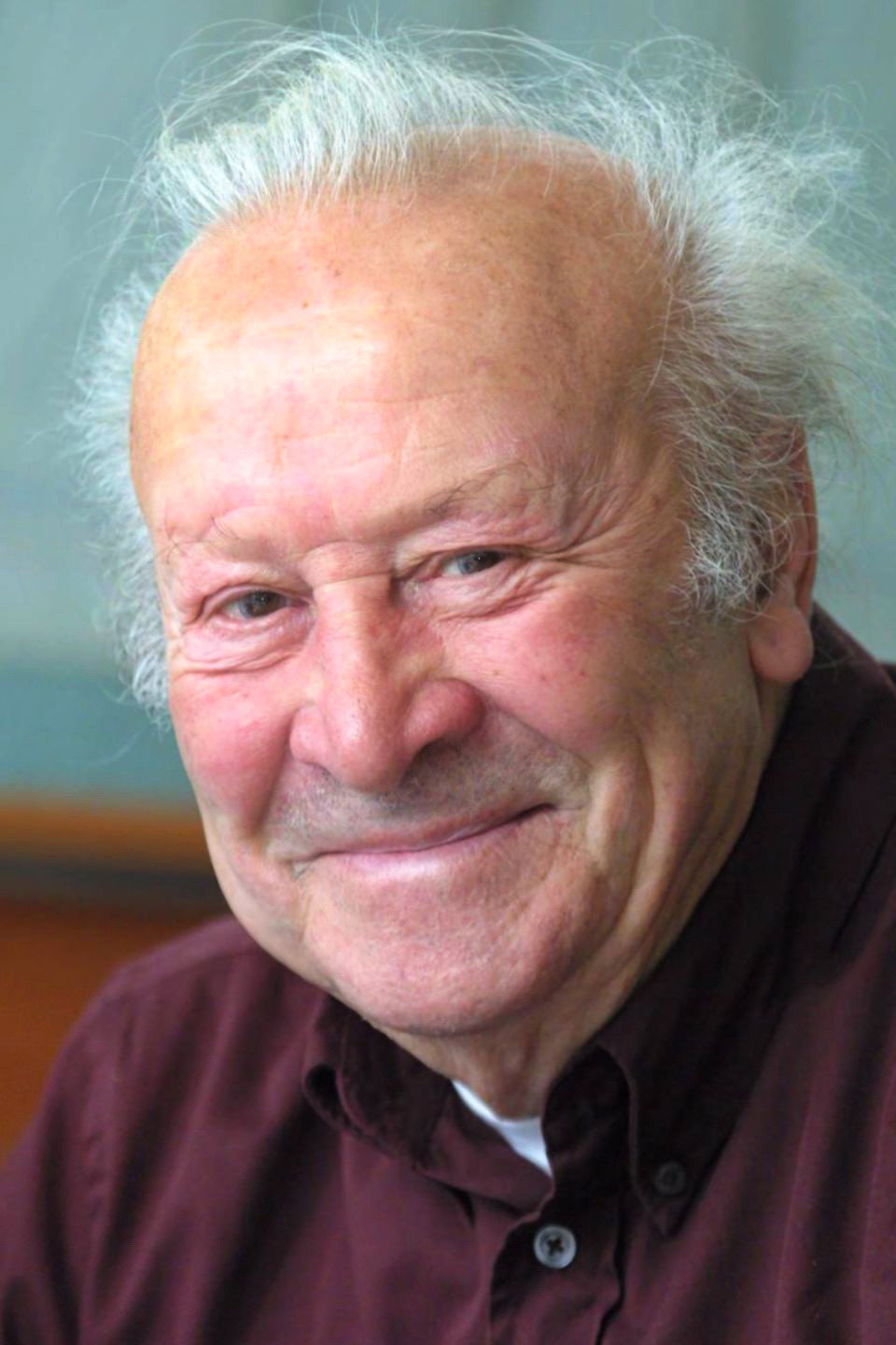 Leon Niemczyk as Golarz Filip in Mister Blot's Academy