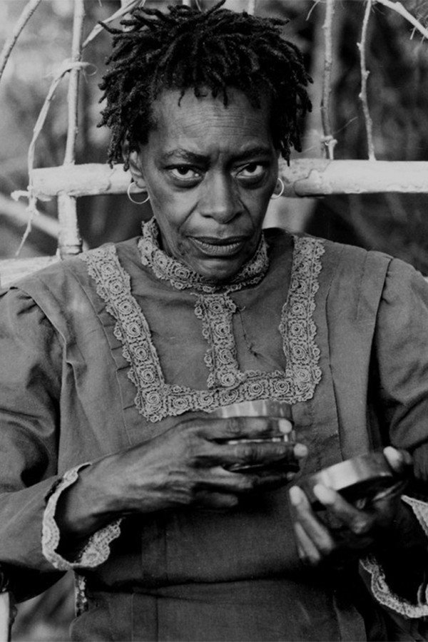 Cora Lee Day as Phoenix Jackson in A Worn Path