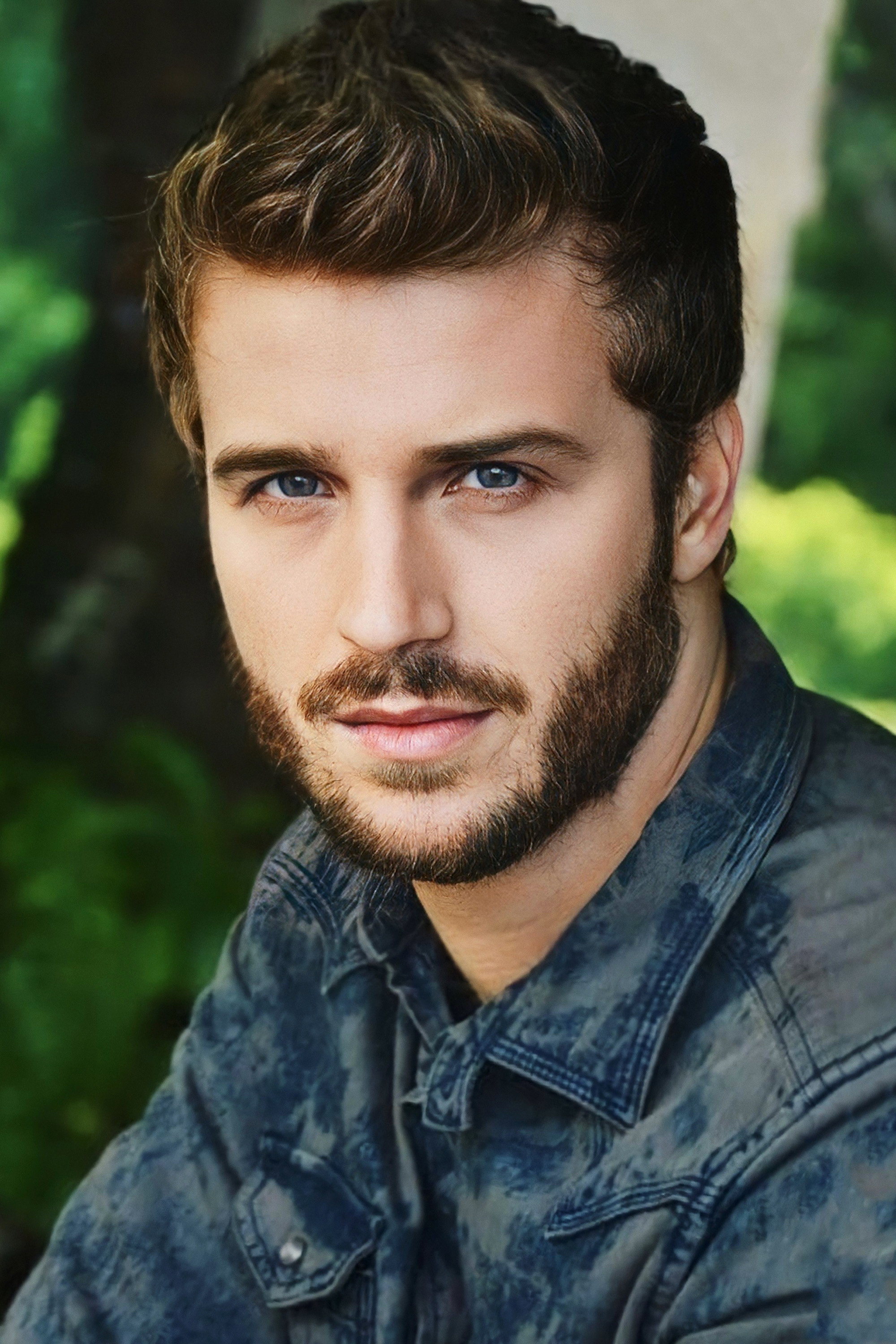 Miguel Thiré as Eduardo in Memories They Told Me