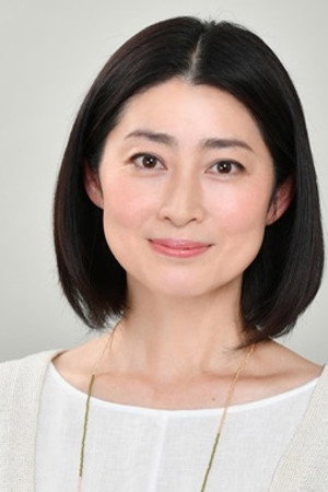 仙道敦子 as Satoko Matsumoto in The Queen of Villains