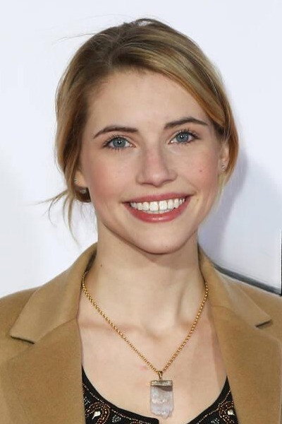 Wallis Currie-Wood as Stephanie 'Stevie' McCord in Madam Secretary