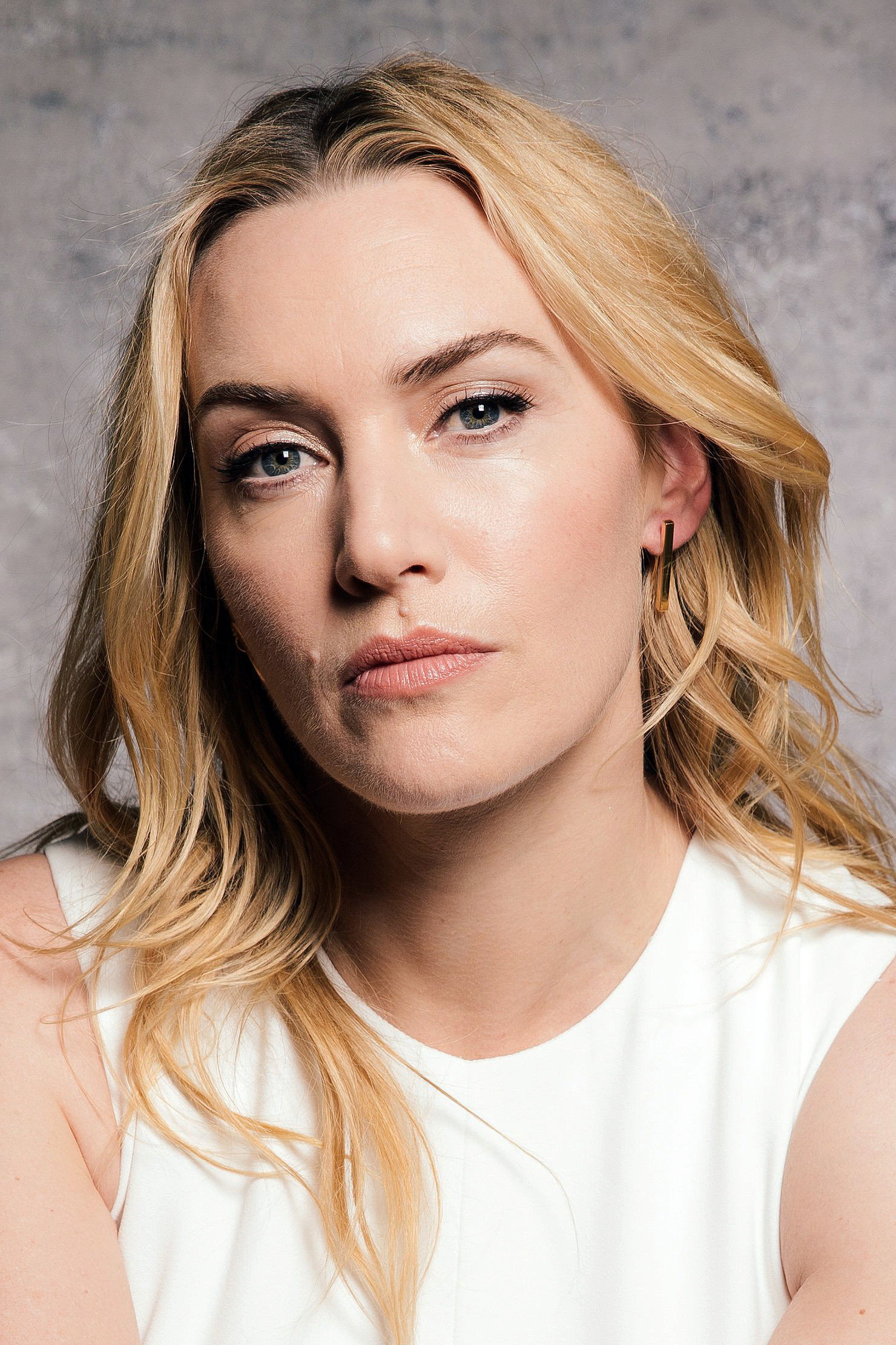 Kate Winslet as Eleanor Sweet in Get Back