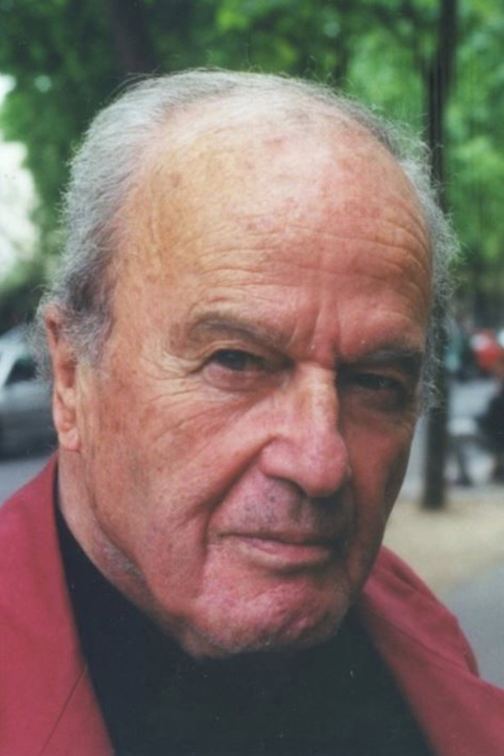 José Bénazéraf as The boss in Hell on the Beach