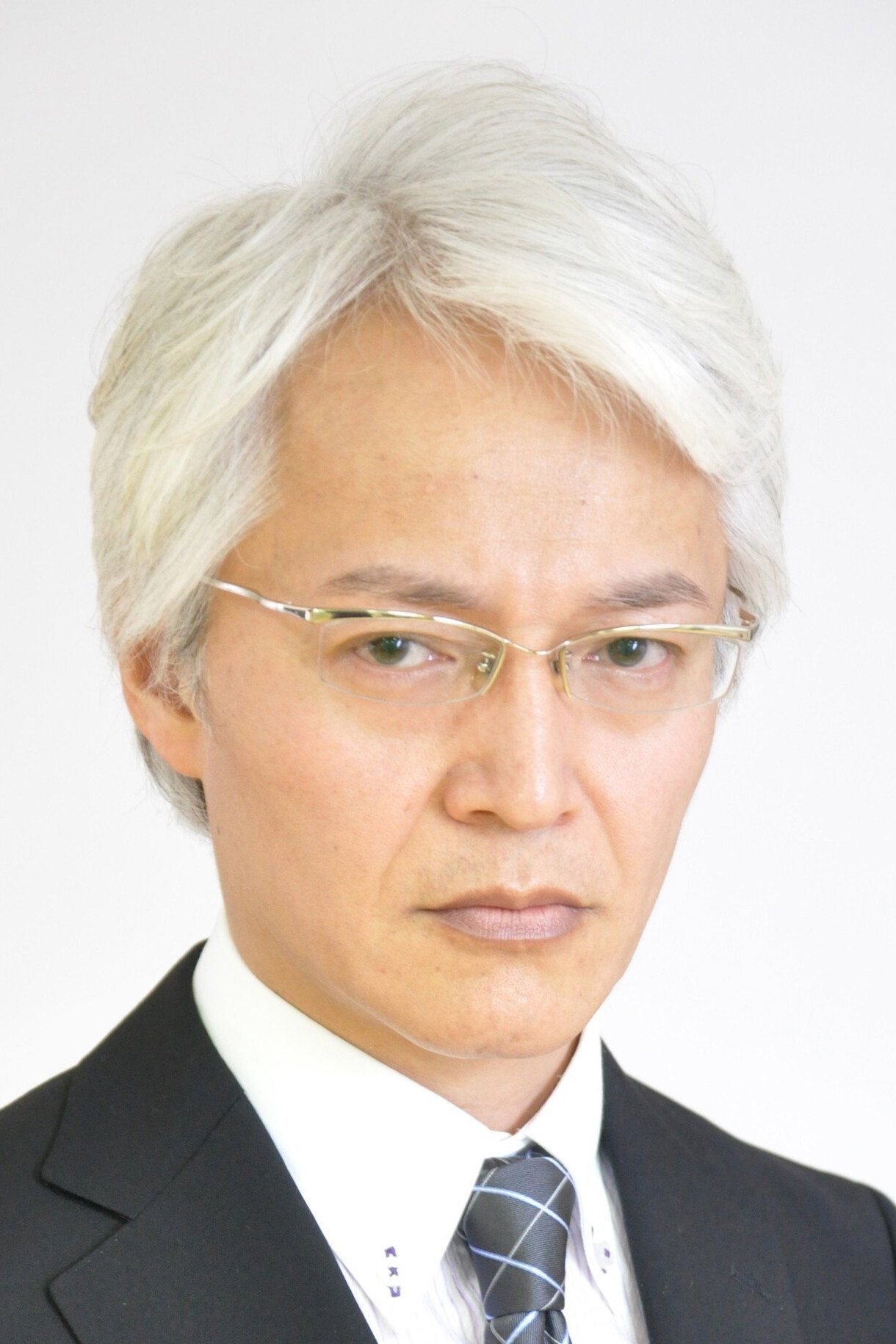 横堀悦夫 as Dusty Attenborough in Legend of the Galactic Heroes: Golden Wings