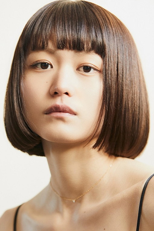 三根有葵 as Megumi Takada in The Sound of Grass