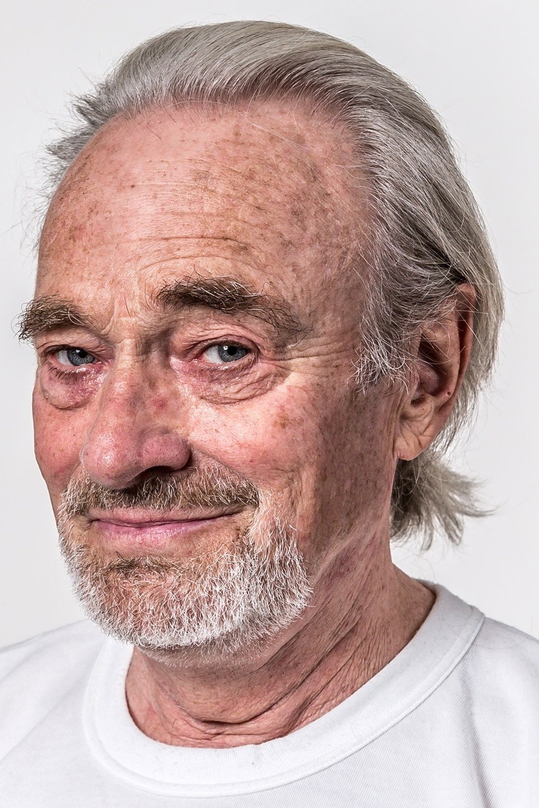 Urs Bihler as Kaspar Hediger in The Rebel