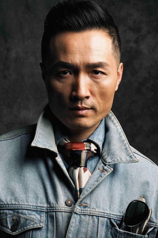 贾宏伟 as 柳小山 in Fire Blue Blade