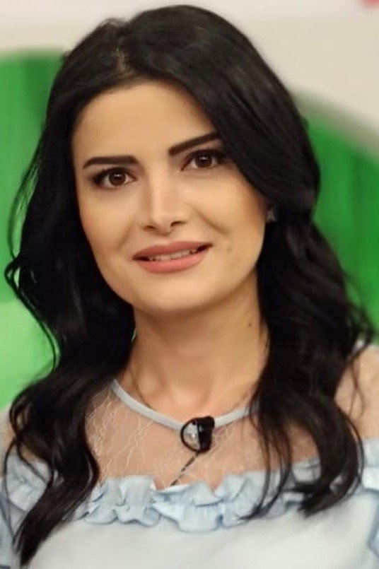 Xanım İbrahimova as Vəsilə Hüseynova in Pərvanələrin rəqsi