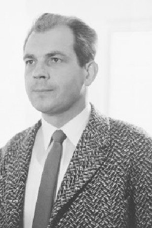 Eberhard Mellies as Hermann Dehnert in Das Mädchen Krümel