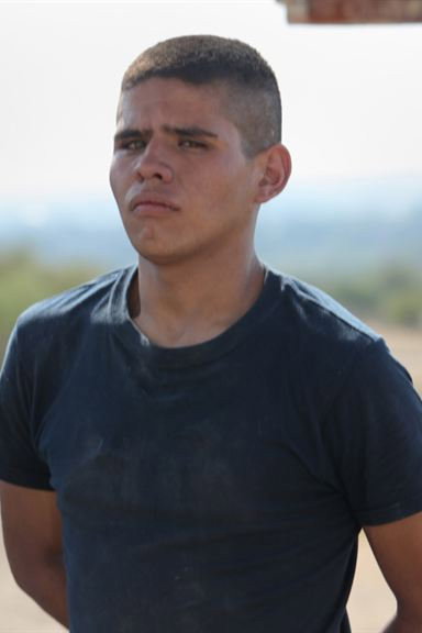 Juan Eduardo Palacios as Beto in Heli